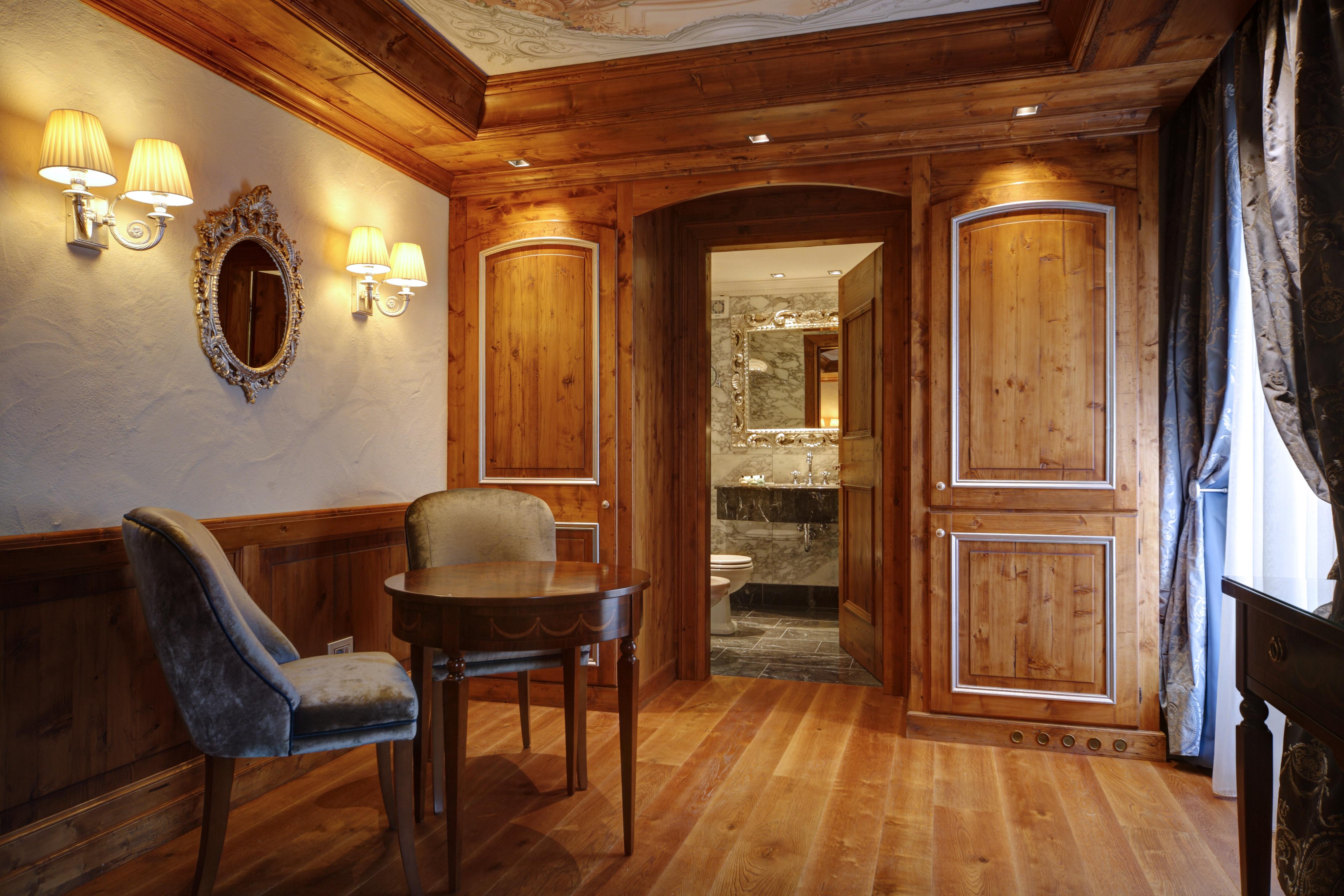 Hotel Miramonti กอนเญ ภายนอก รูปภาพ