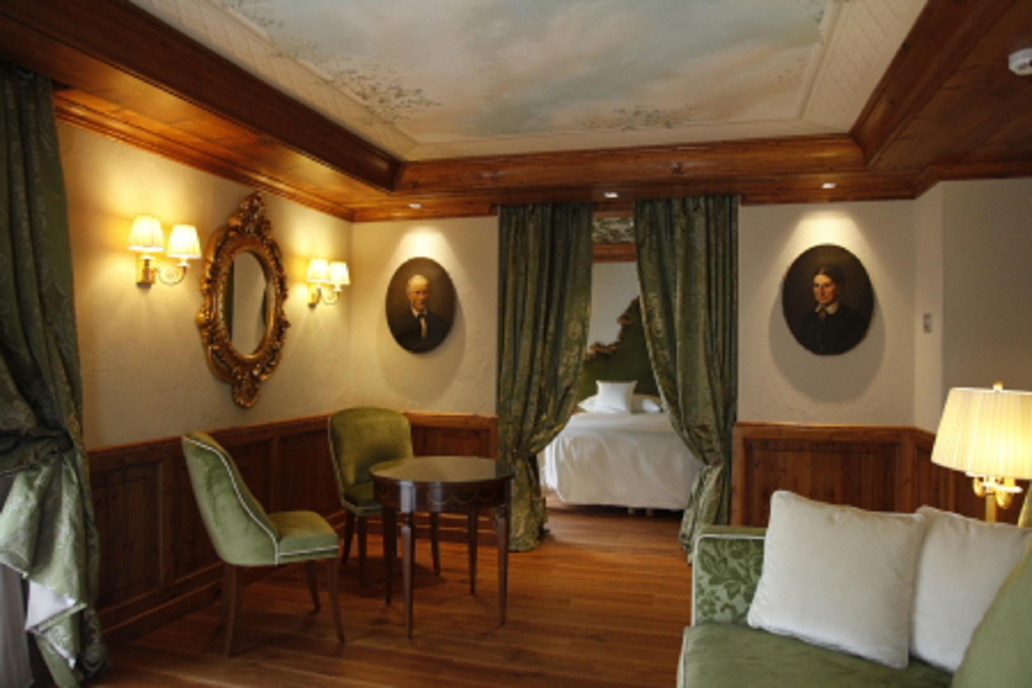 Hotel Miramonti กอนเญ ภายนอก รูปภาพ